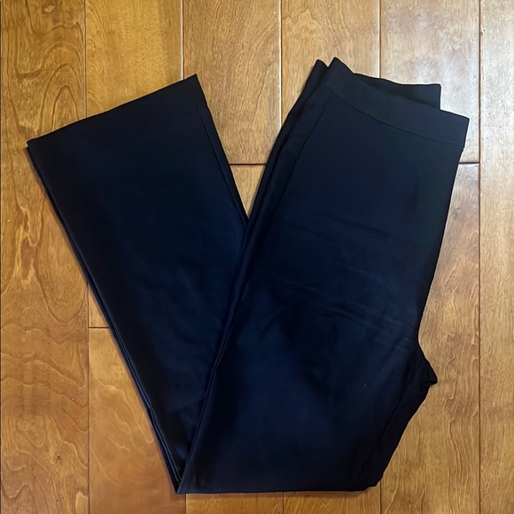 Love Tree Pants - Love Tree Black Flare Boot Cut Mid-Rise Pants Size M Work Office Classic